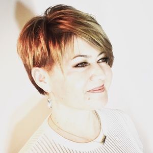 Meet your Posher, Mae